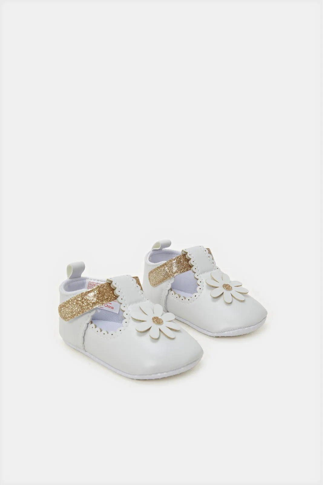 Baby White Flower Patch Pram Shoe