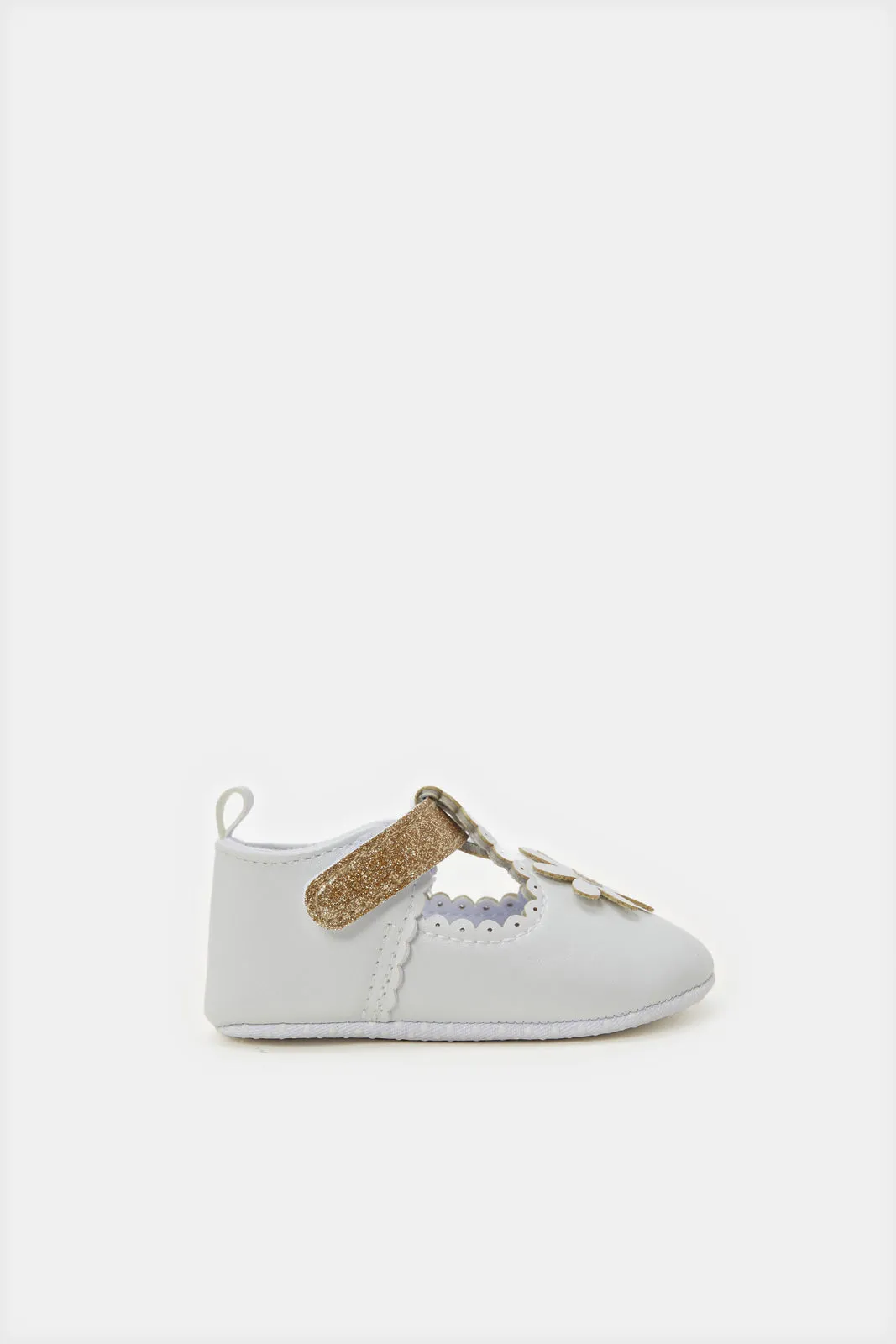 Baby White Flower Patch Pram Shoe