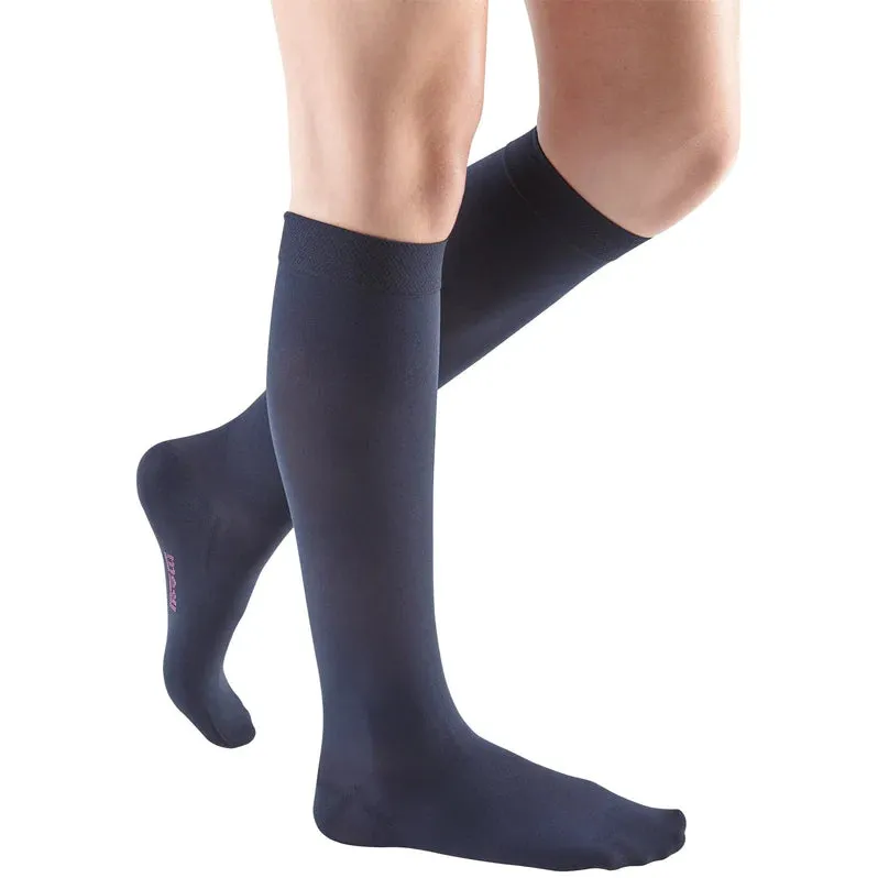 Medi Comfort 20-30mmHg Closed Toe Calf Length - Petite