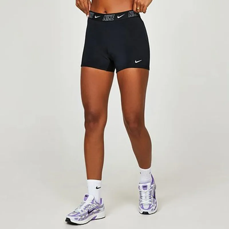 Nike - Fusion Logo Tape Ladies Kickshort (Black)