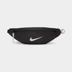 Nike Sportswear Heritage Winterized Waistpack Black / Black - Metallic Silver