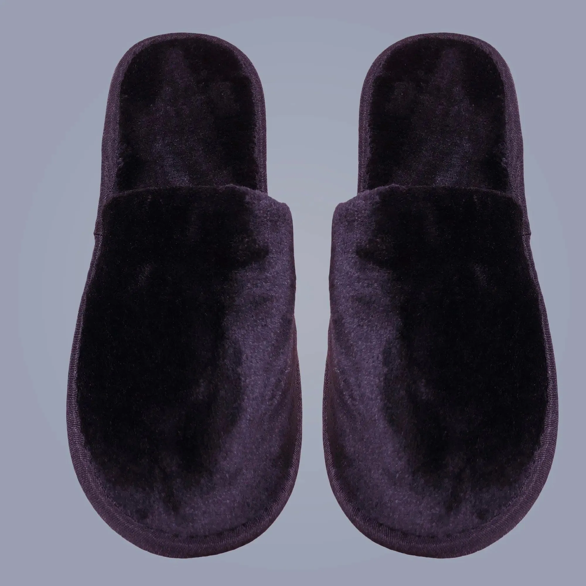 Plush Closed Toe Slippers for Indoor - One Size - Unisex