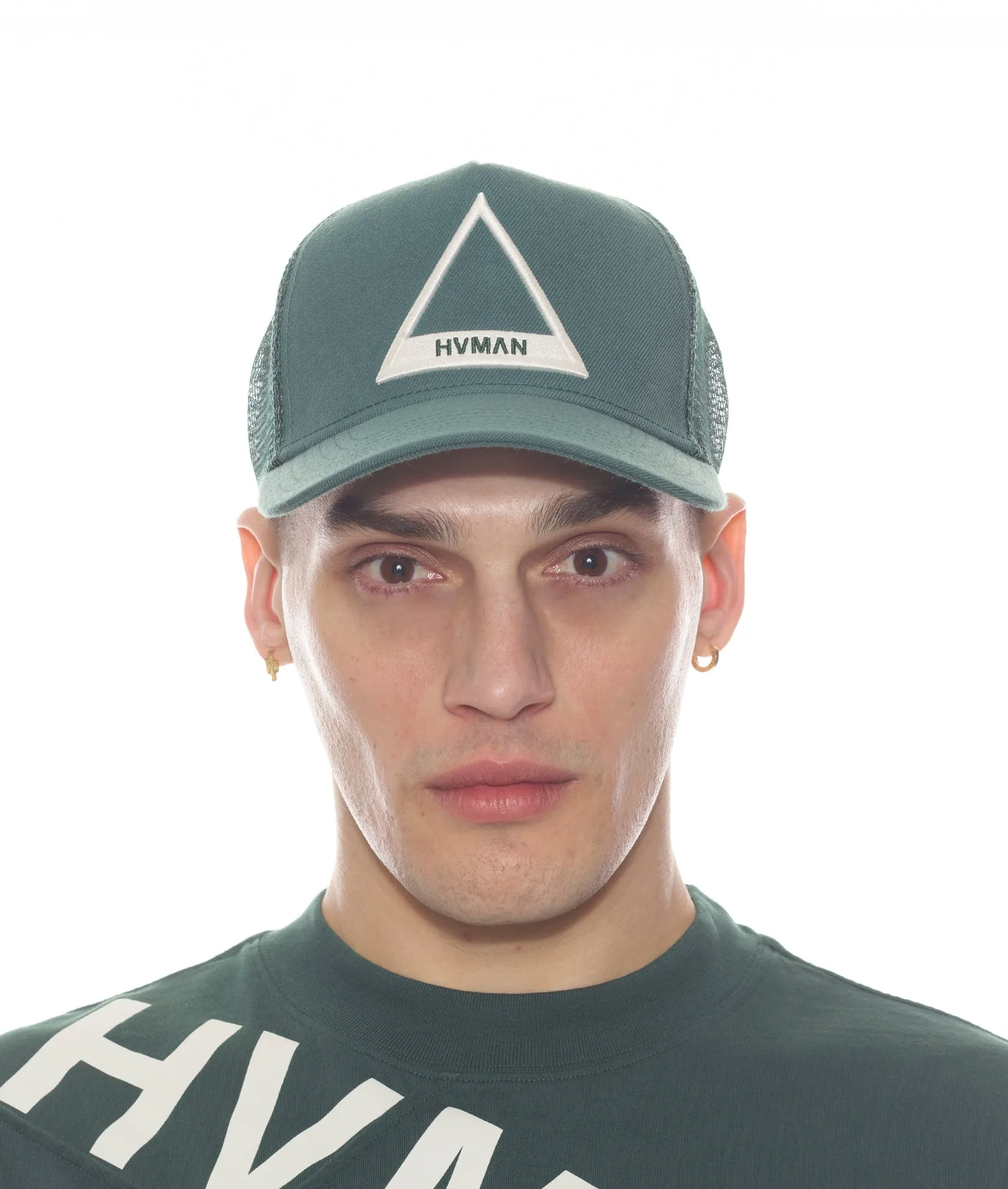 TRIANGLE LOGO MESH TRUCKER CAP IN RAINFOREST