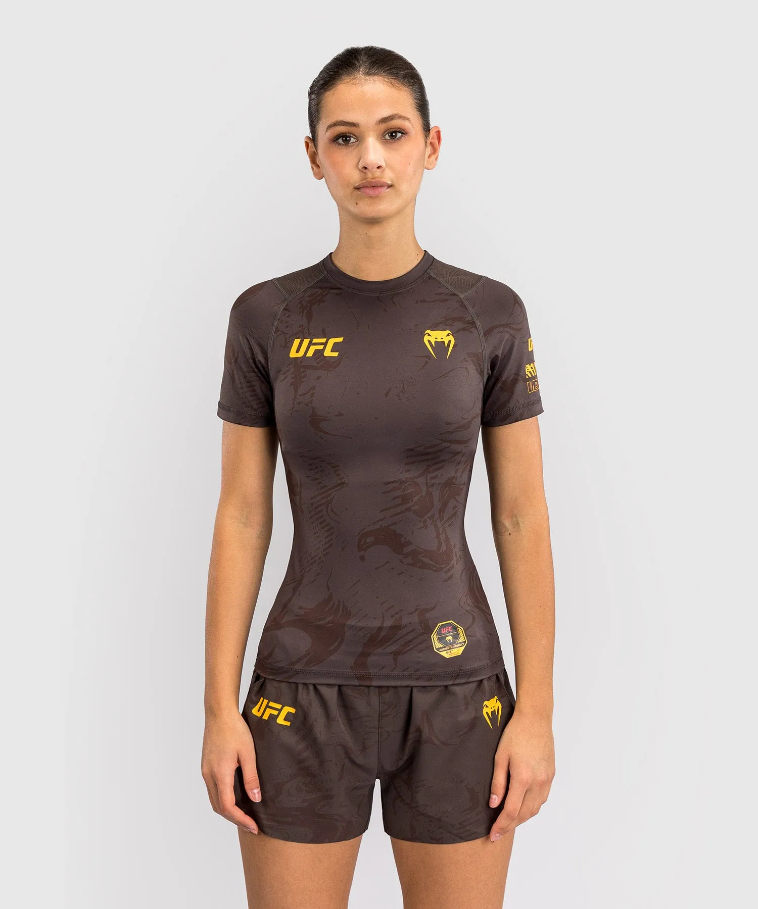 UFC Fusion by Venum Fight Week Women’s Performance Short Sleeve Rashguard - Solid Earthen Brown