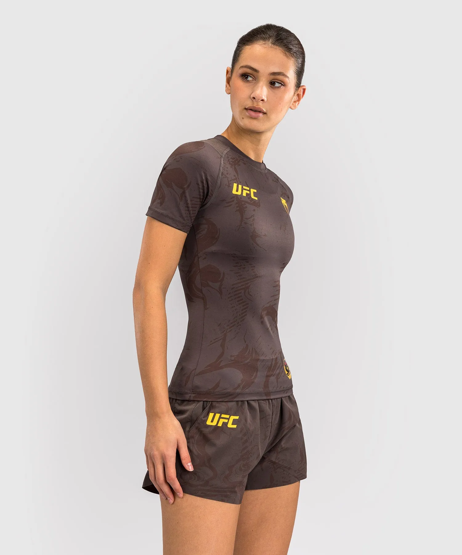 UFC Fusion by Venum Fight Week Women’s Performance Short Sleeve Rashguard - Solid Earthen Brown